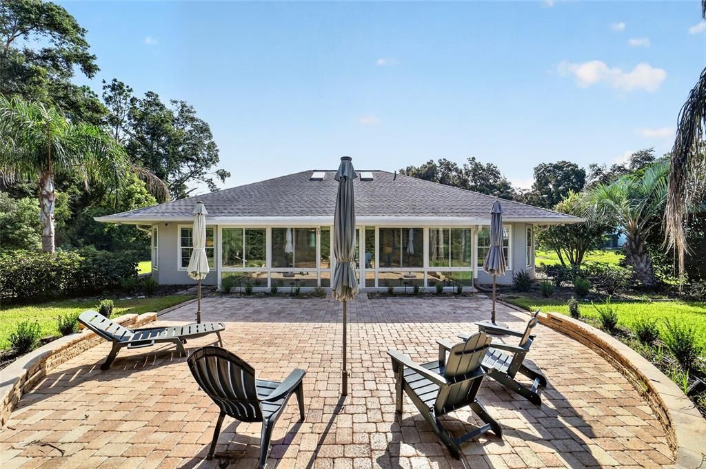 En Venta: $399,900 (2 camas, 2 baños, 2081 Pies cuadrados)
