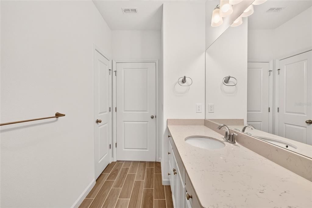 For Sale: $280,000 (3 beds, 2 baths, 1755 Square Feet)