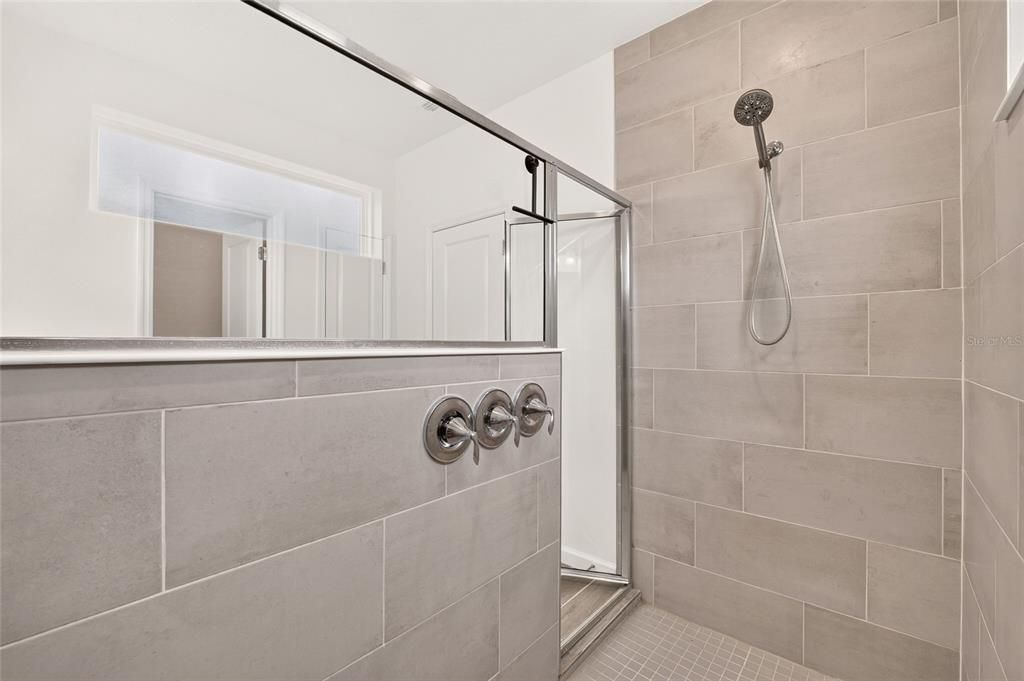 For Sale: $280,000 (3 beds, 2 baths, 1755 Square Feet)