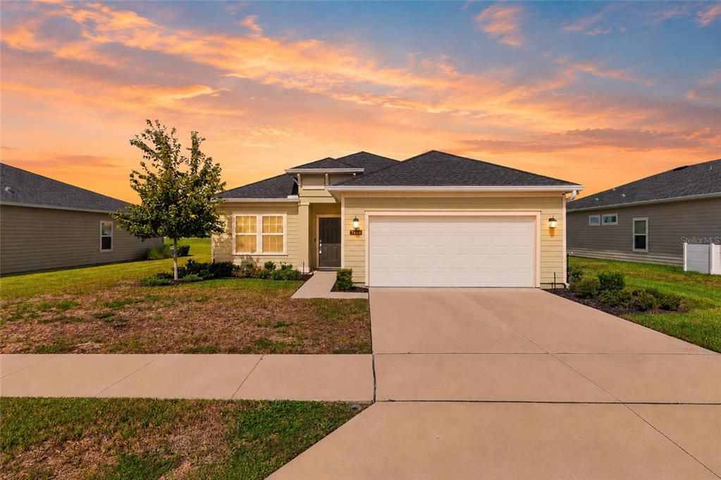 For Sale: $280,000 (3 beds, 2 baths, 1755 Square Feet)