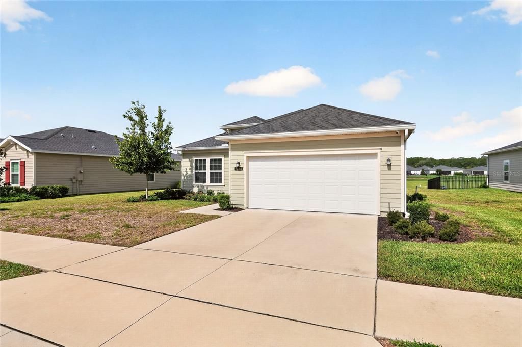 For Sale: $280,000 (3 beds, 2 baths, 1755 Square Feet)