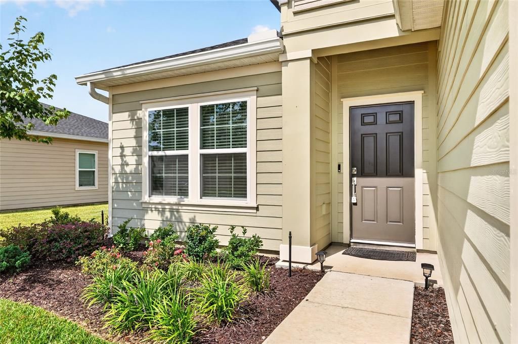 For Sale: $280,000 (3 beds, 2 baths, 1755 Square Feet)