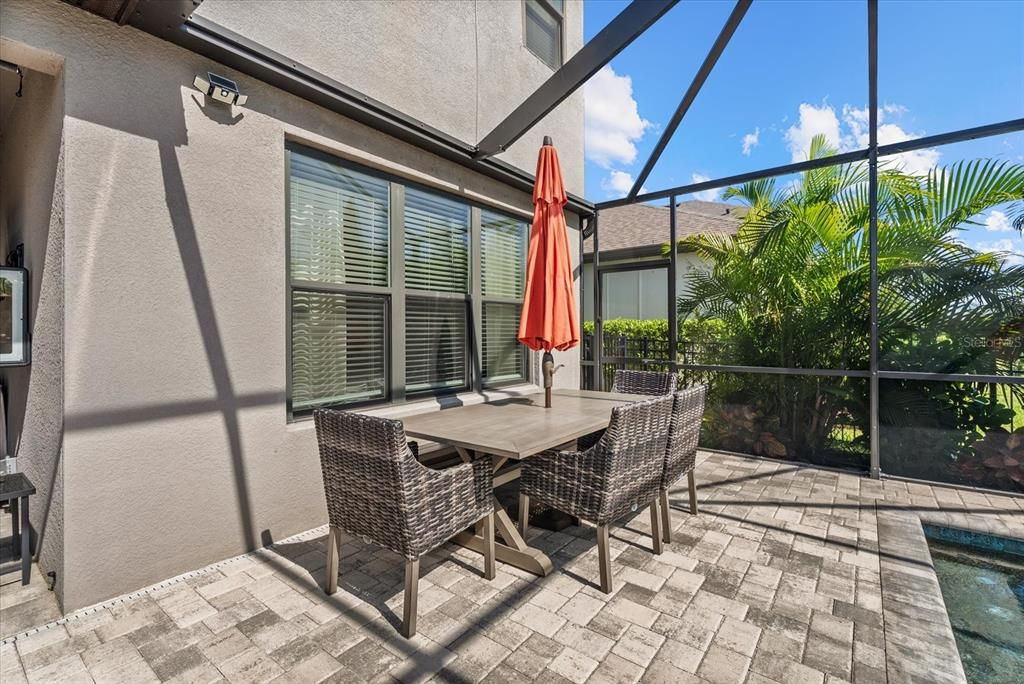 For Sale: $759,000 (4 beds, 3 baths, 2582 Square Feet)