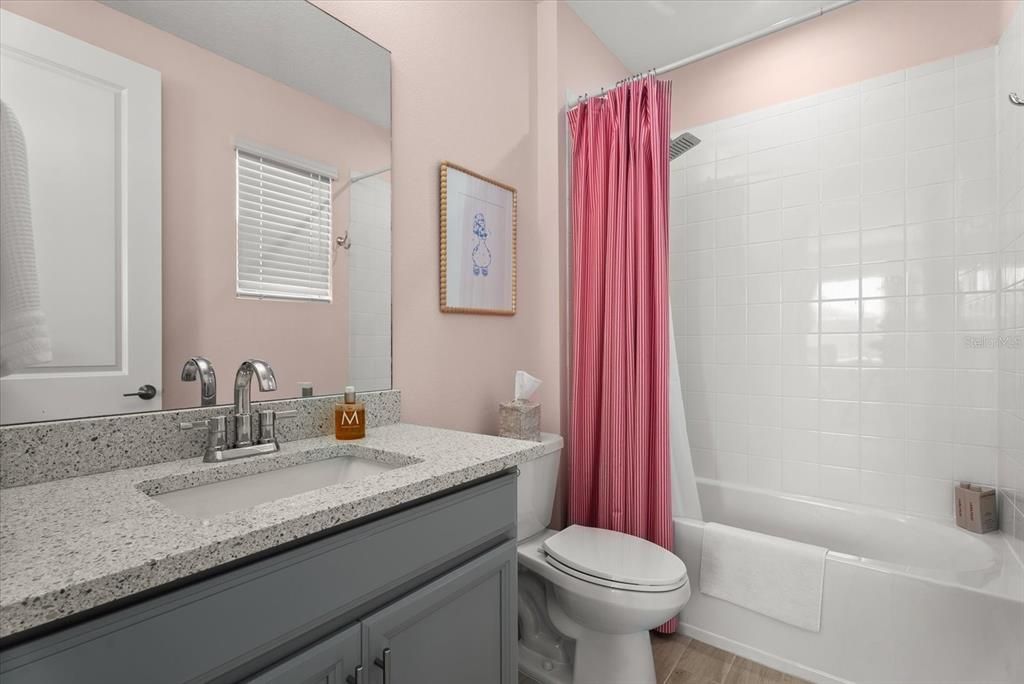 For Sale: $759,000 (4 beds, 3 baths, 2582 Square Feet)