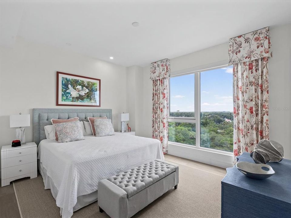 For Sale: $4,400,000 (3 beds, 3 baths, 3886 Square Feet)