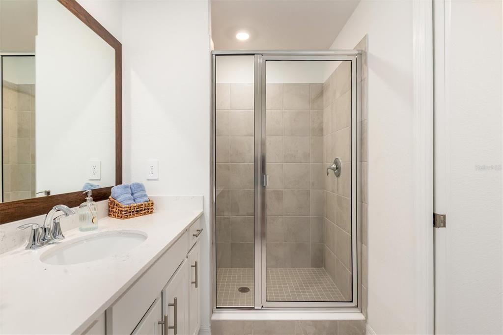 For Sale: $299,000 (2 beds, 2 baths, 1149 Square Feet)