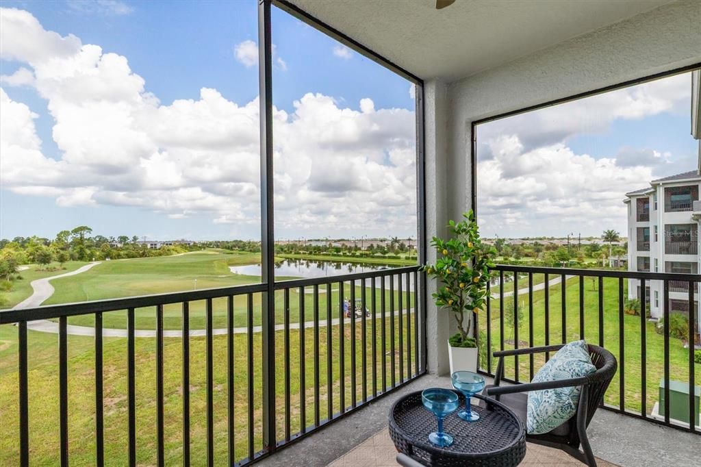 For Sale: $299,000 (2 beds, 2 baths, 1149 Square Feet)