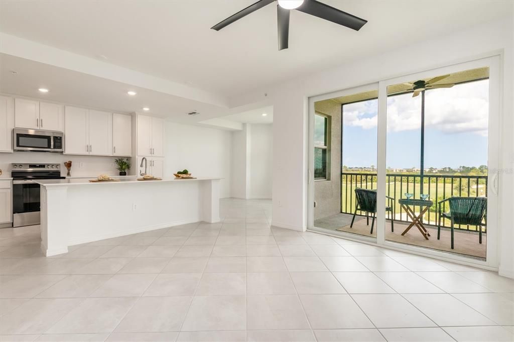 For Sale: $299,000 (2 beds, 2 baths, 1149 Square Feet)
