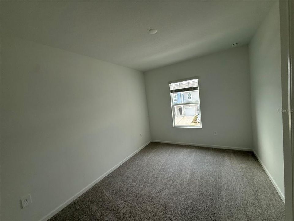 В аренду: $1,900 (3 спален, 2 ванн, 1813 Квадратных фут)