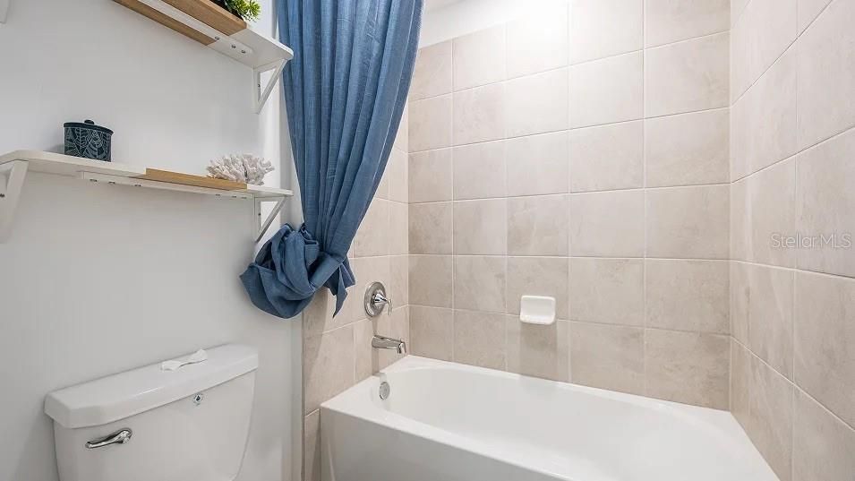 For Sale: $555,000 (4 beds, 3 baths, 2529 Square Feet)