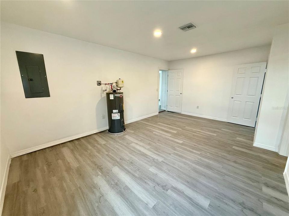 For Rent: $2,800 (4 beds, 3 baths, 2196 Square Feet)