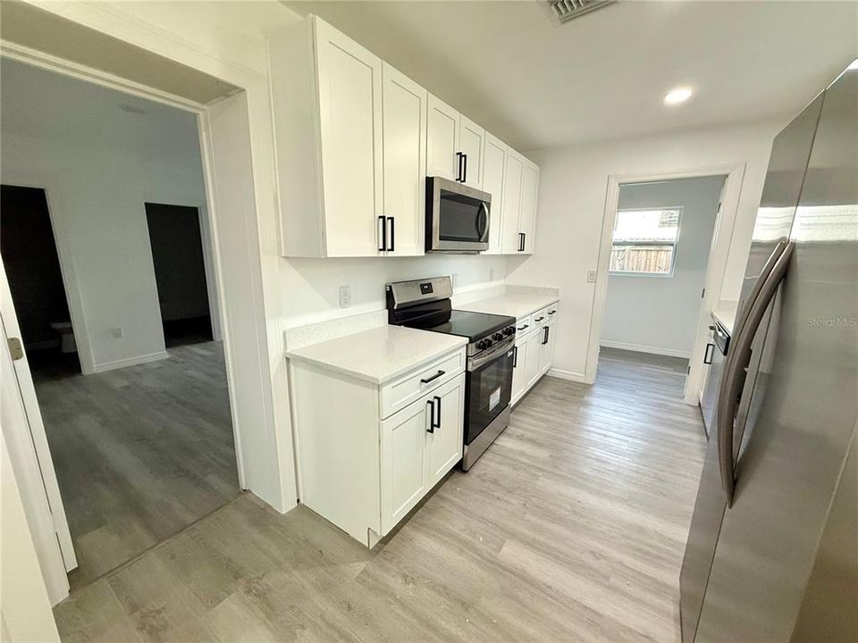For Rent: $2,800 (4 beds, 3 baths, 2196 Square Feet)