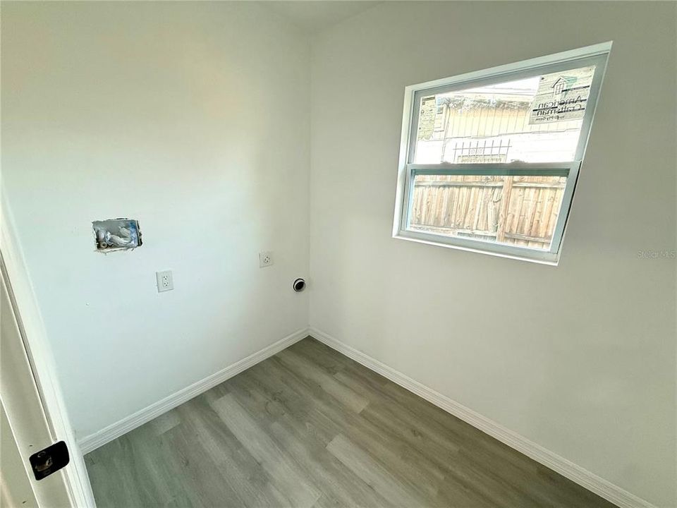 For Rent: $2,800 (4 beds, 3 baths, 2196 Square Feet)
