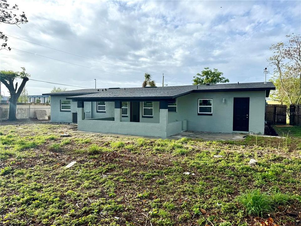 For Rent: $2,800 (4 beds, 3 baths, 2196 Square Feet)