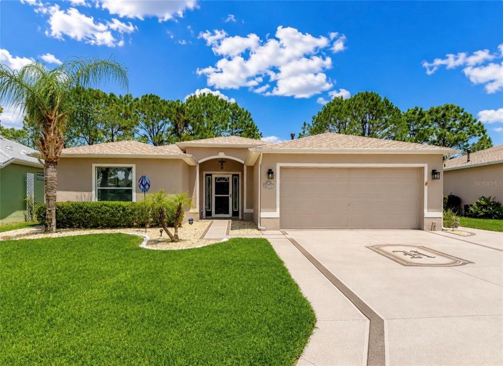 For Sale: $294,271 (3 beds, 2 baths, 1814 Square Feet)