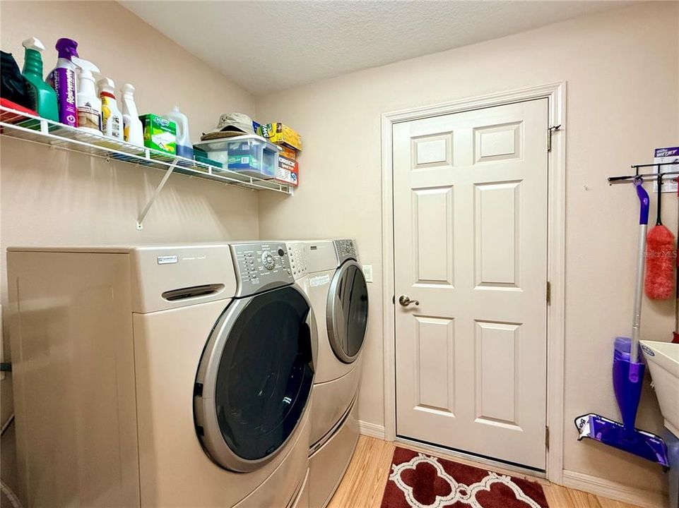 For Sale: $294,271 (3 beds, 2 baths, 1814 Square Feet)