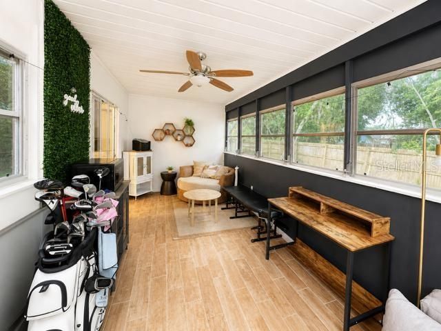 En Venta: $284,900 (2 camas, 2 baños, 1079 Pies cuadrados)