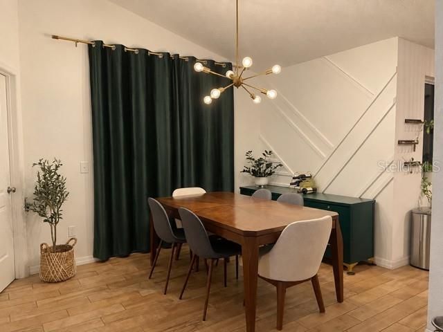 En Venta: $284,900 (2 camas, 2 baños, 1079 Pies cuadrados)