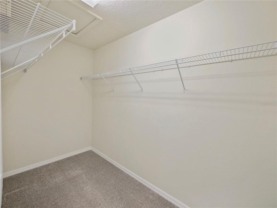 For Rent: $2,600 (3 beds, 2 baths, 1881 Square Feet)