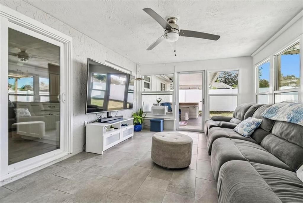 For Sale: $339,900 (3 beds, 2 baths, 2103 Square Feet)