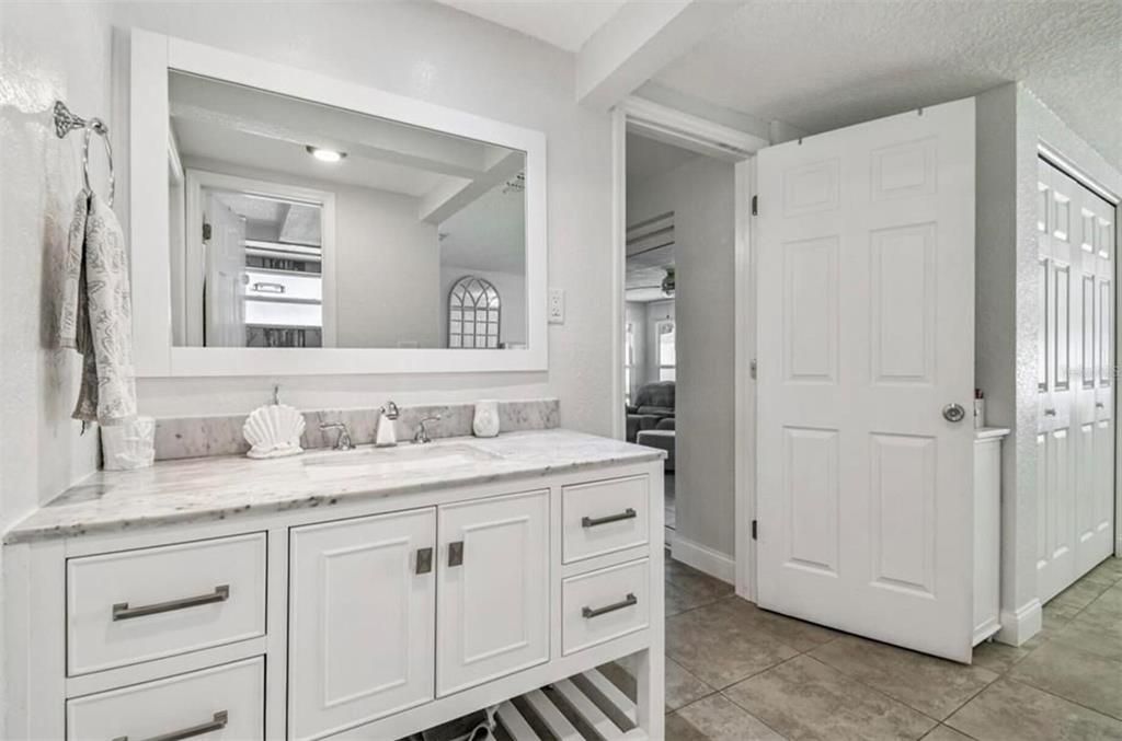For Sale: $339,900 (3 beds, 2 baths, 2103 Square Feet)