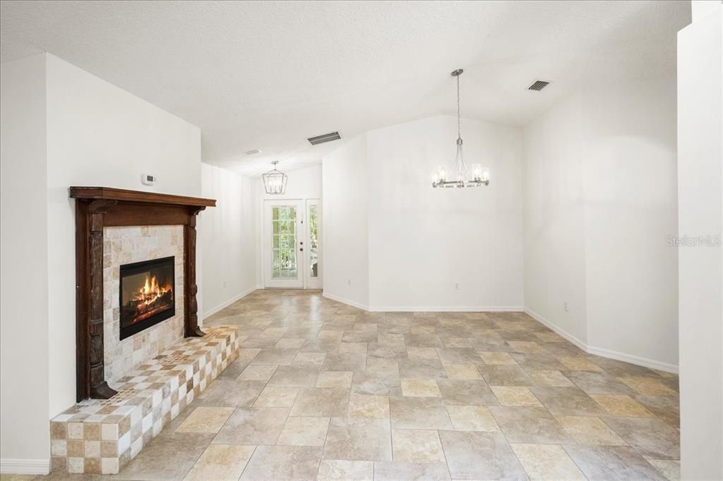 En Venta: $599,900 (3 camas, 2 baños, 1852 Pies cuadrados)