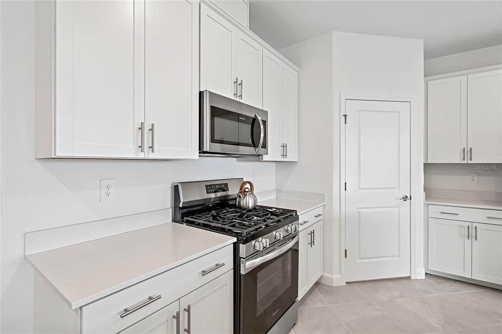 For Rent: $4,500 (3 beds, 3 baths, 2201 Square Feet)