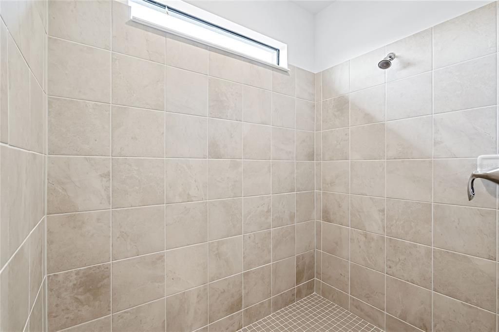 For Rent: $4,500 (3 beds, 3 baths, 2201 Square Feet)