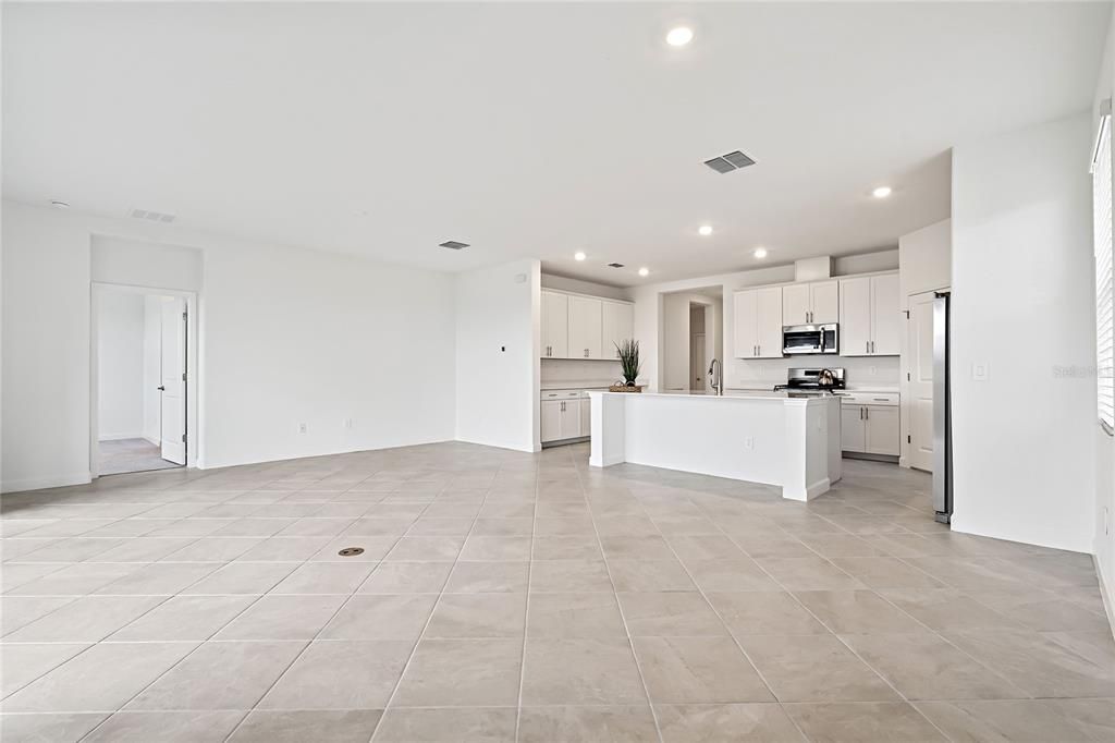 For Rent: $4,500 (3 beds, 3 baths, 2201 Square Feet)