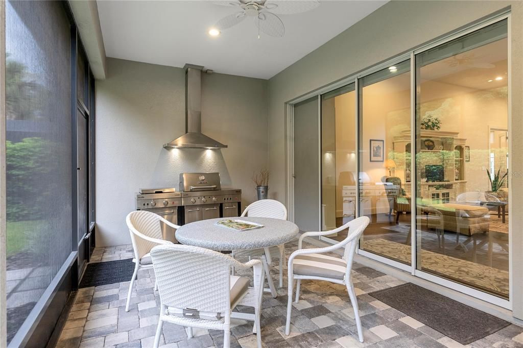 For Sale: $895,000 (4 beds, 3 baths, 2635 Square Feet)