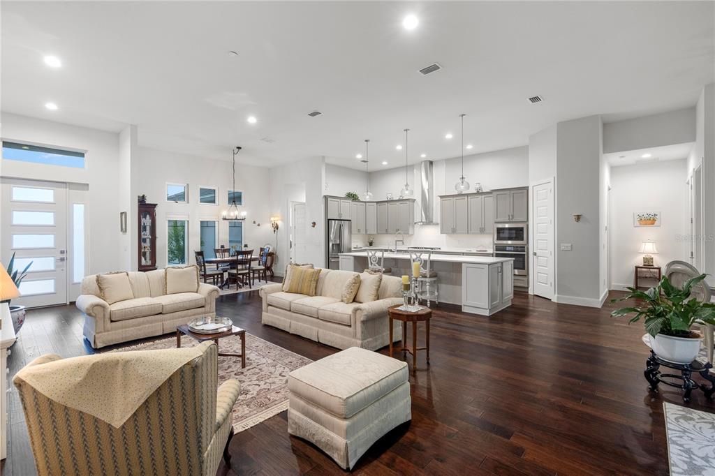 For Sale: $895,000 (4 beds, 3 baths, 2635 Square Feet)