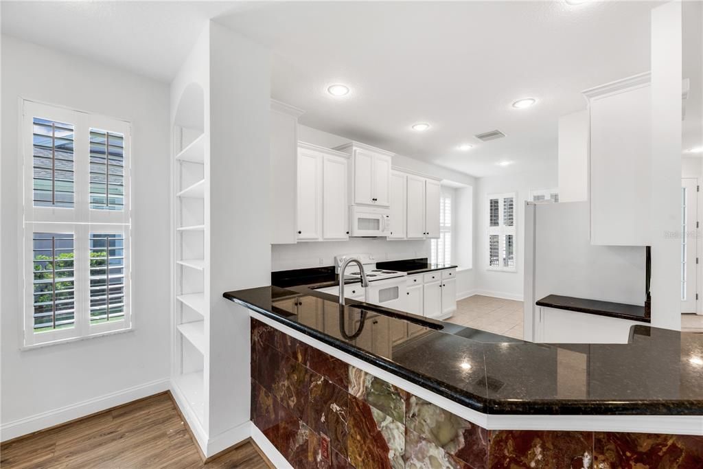 For Sale: $349,900 (3 beds, 2 baths, 1750 Square Feet)