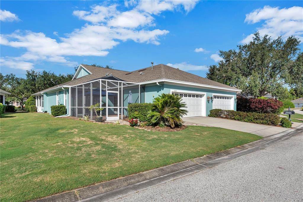 For Sale: $349,900 (3 beds, 2 baths, 1750 Square Feet)
