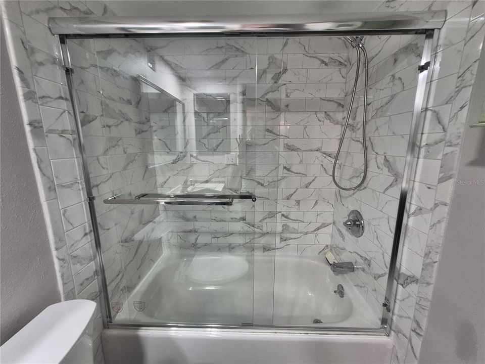 For Rent: $2,000 (2 beds, 2 baths, 1094 Square Feet)