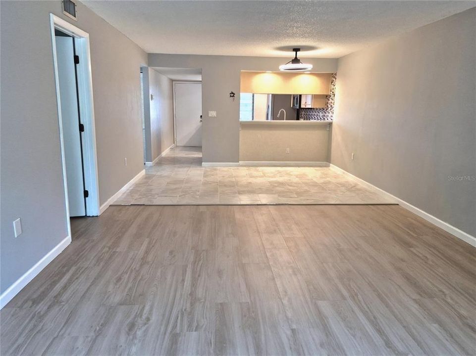 For Rent: $2,000 (2 beds, 2 baths, 1094 Square Feet)