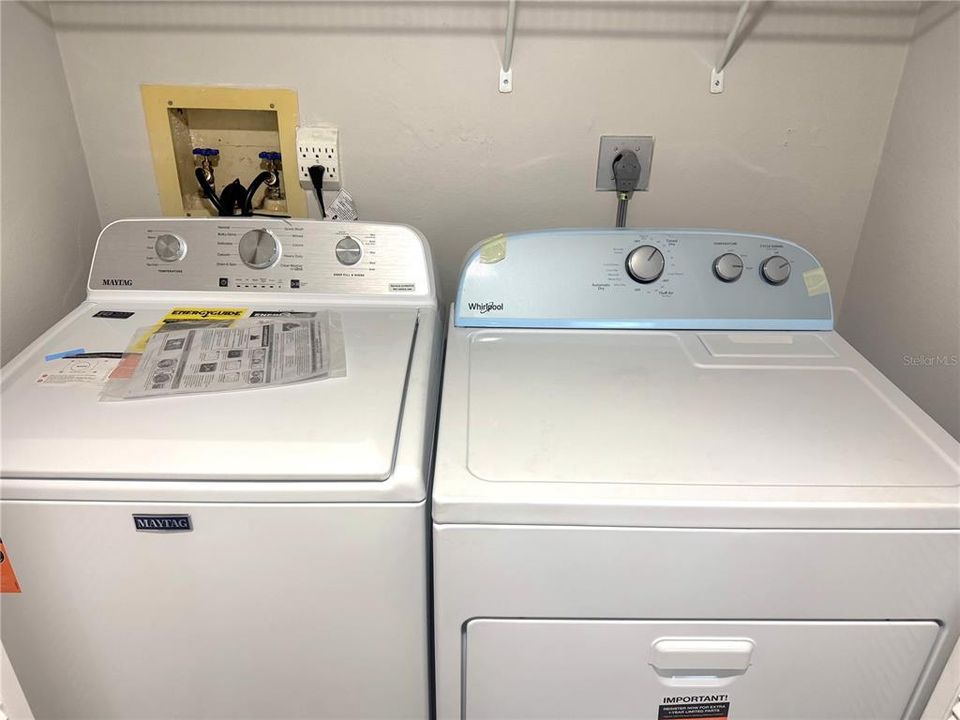 For Rent: $2,000 (2 beds, 2 baths, 1094 Square Feet)