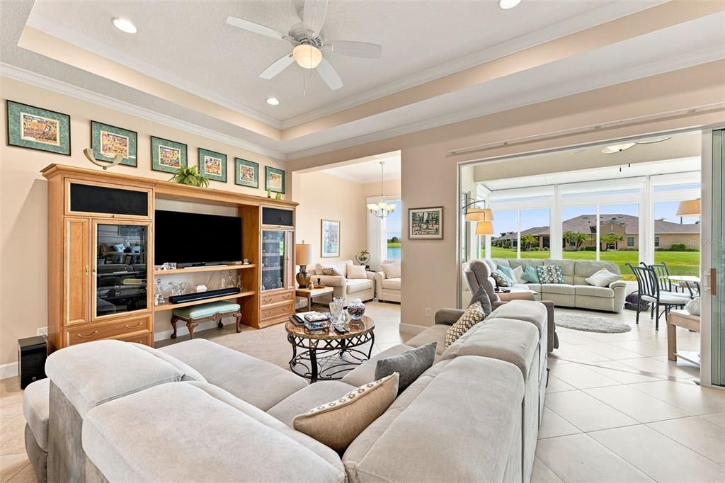 На продажу: $365,000 (3 спален, 2 ванн, 1746 Квадратных фут)