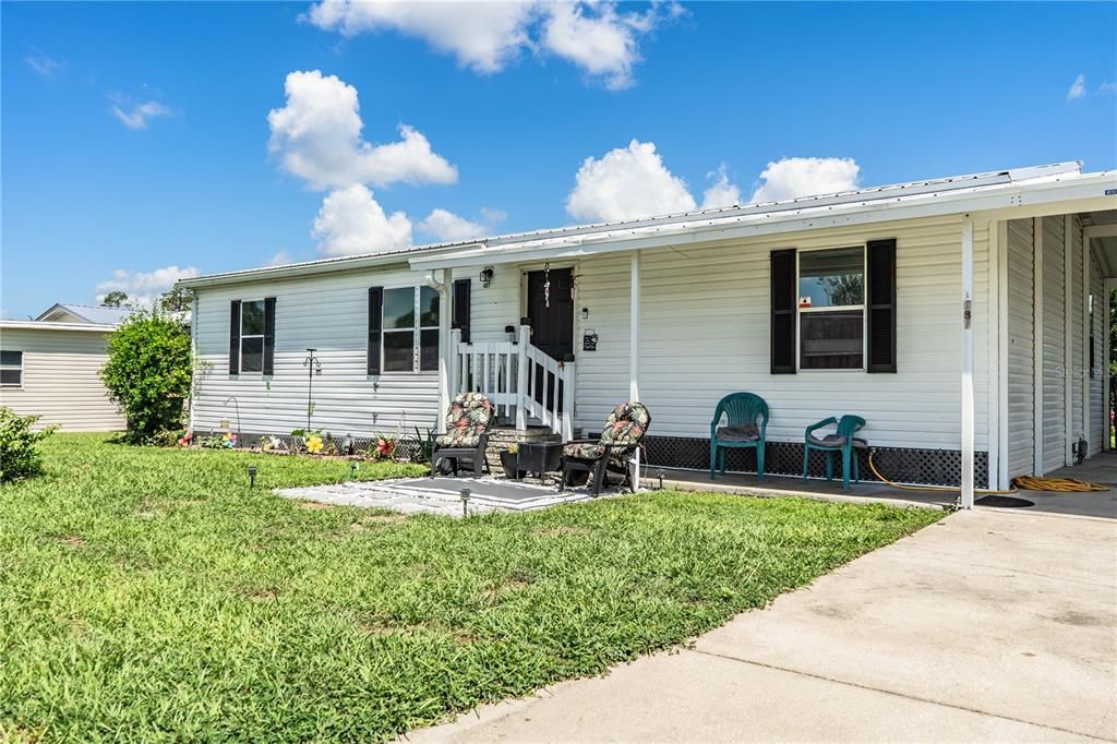 For Sale: $239,000 (3 beds, 2 baths, 1296 Square Feet)