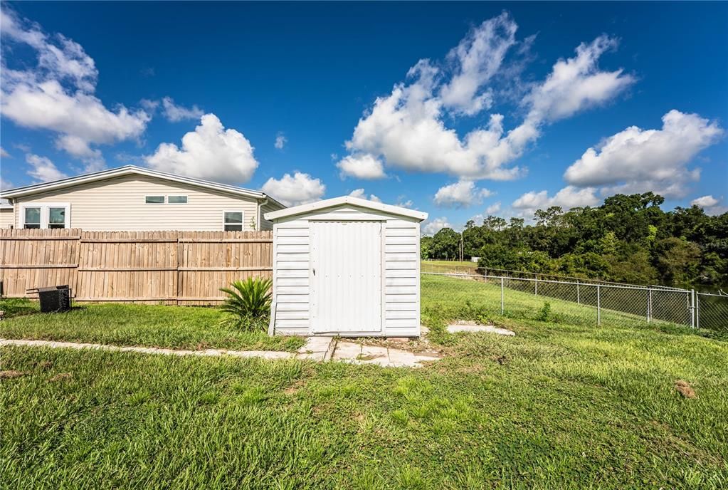 For Sale: $239,000 (3 beds, 2 baths, 1296 Square Feet)