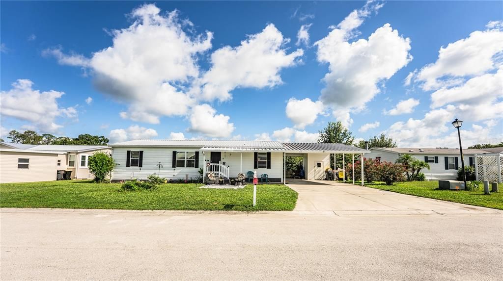 For Sale: $239,000 (3 beds, 2 baths, 1296 Square Feet)