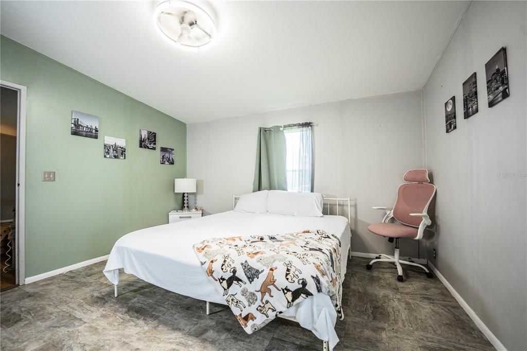 For Sale: $239,000 (3 beds, 2 baths, 1296 Square Feet)