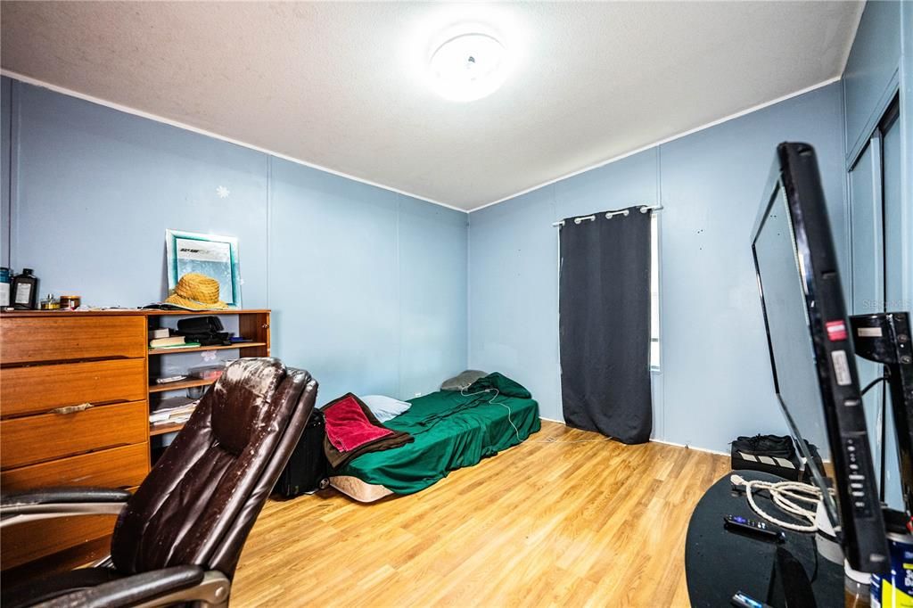 For Sale: $239,000 (3 beds, 2 baths, 1296 Square Feet)