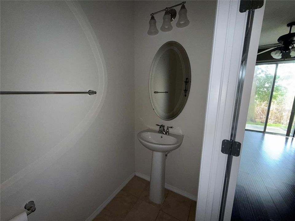 For Sale: $219,000 (2 beds, 2 baths, 1482 Square Feet)