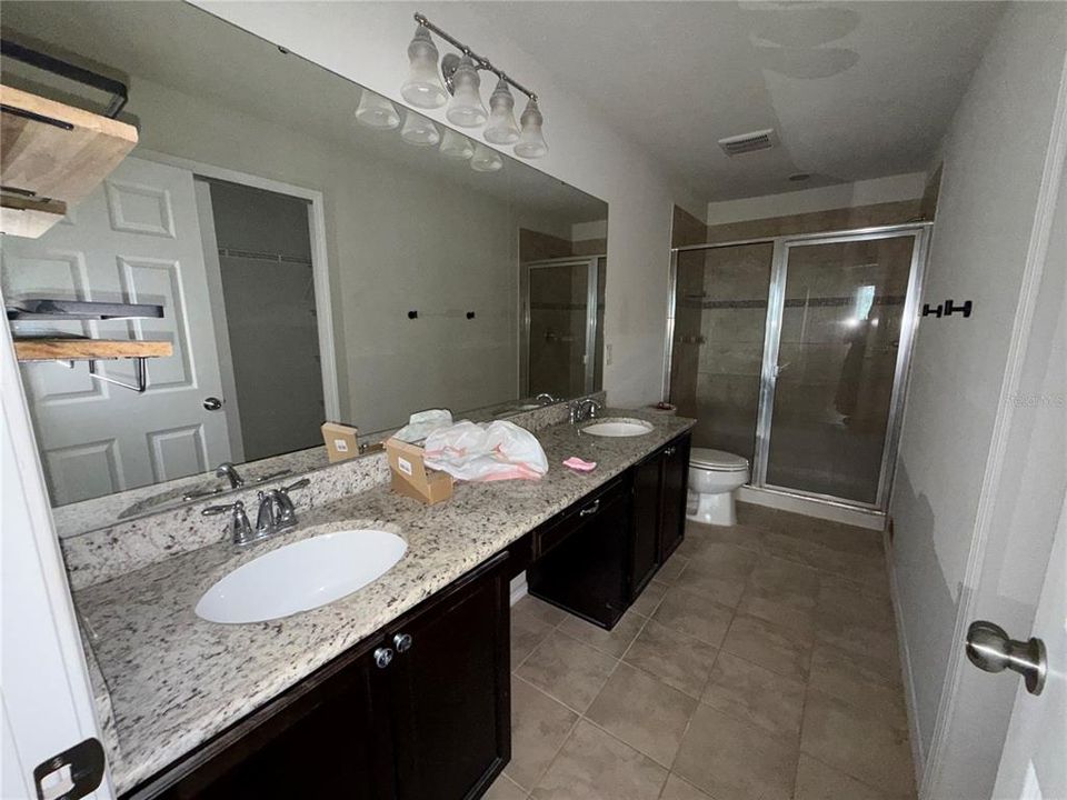 For Sale: $219,000 (2 beds, 2 baths, 1482 Square Feet)