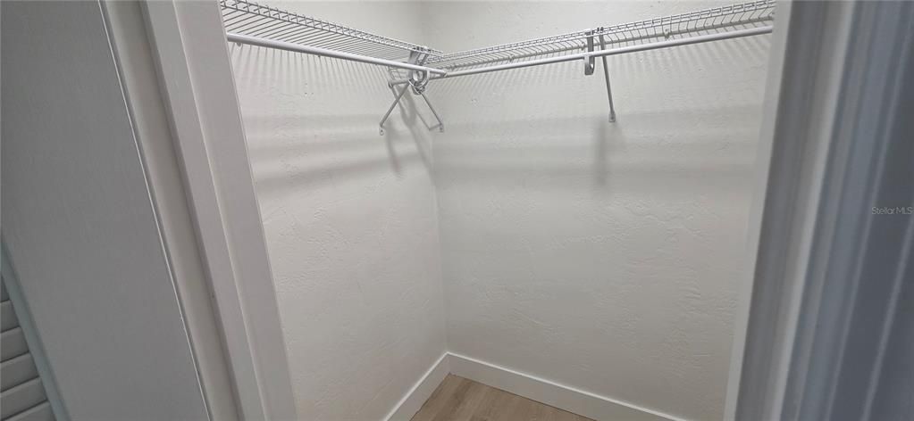 For Sale: $314,900 (2 beds, 2 baths, 1381 Square Feet)