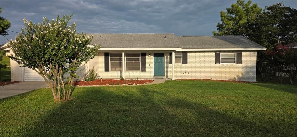 For Sale: $314,900 (2 beds, 2 baths, 1381 Square Feet)