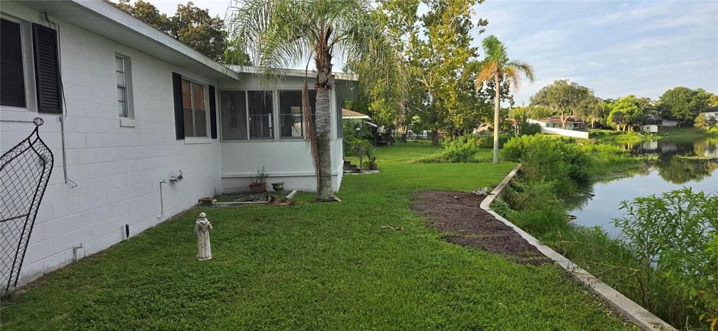 For Sale: $314,900 (2 beds, 2 baths, 1381 Square Feet)
