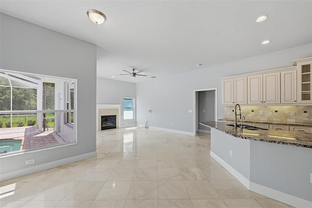 For Rent: $3,900 (3 beds, 2 baths, 2141 Square Feet)