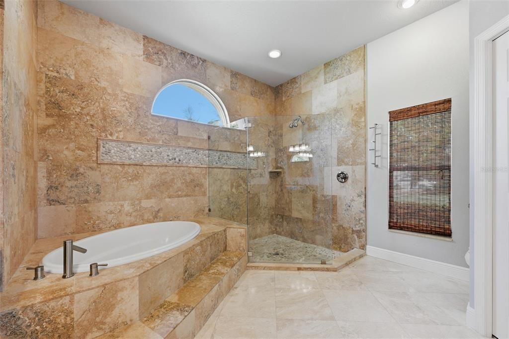 For Rent: $3,900 (3 beds, 2 baths, 2141 Square Feet)