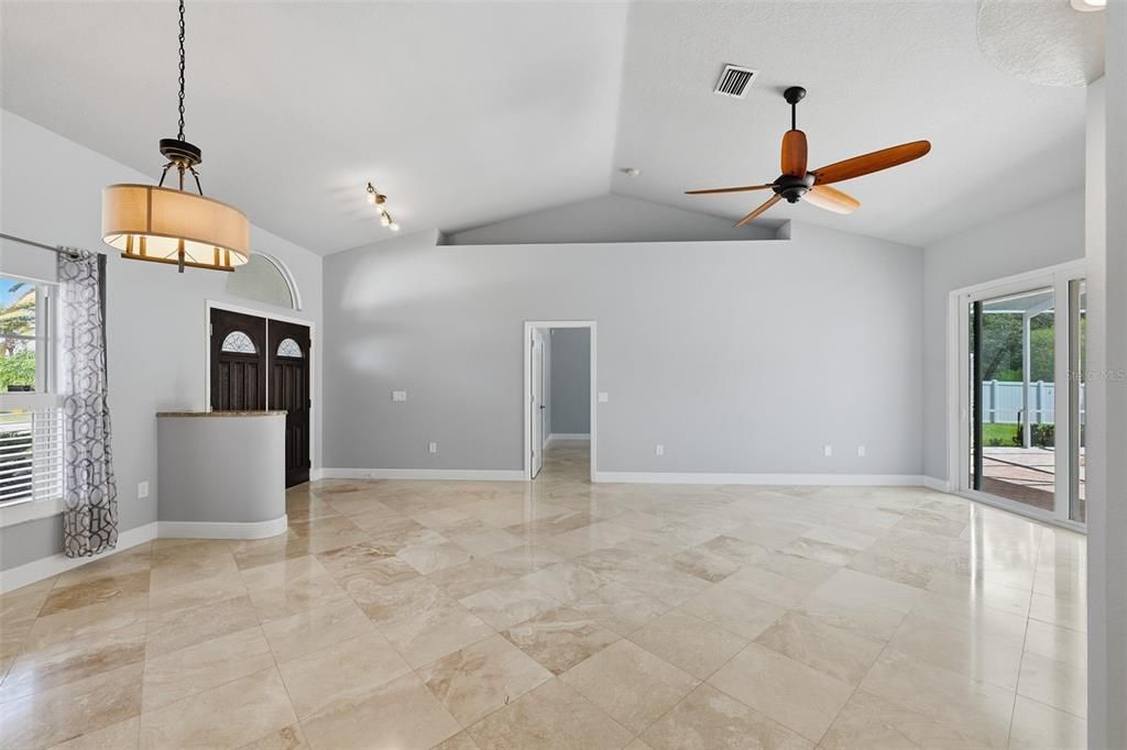 For Rent: $3,900 (3 beds, 2 baths, 2141 Square Feet)